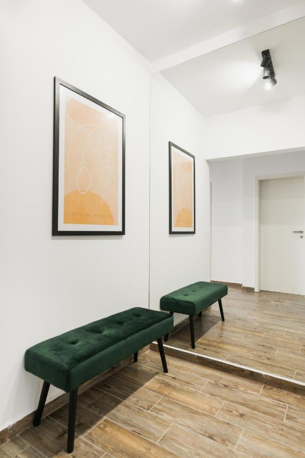 Skylark - Zurich Studio With Terrace & Mountain View Brassó Kültér fotó
